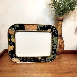 Vintage The Bucklers 5th Ave NY. Floral Enamel Picture Photo Frame 3.5” x 4.5”